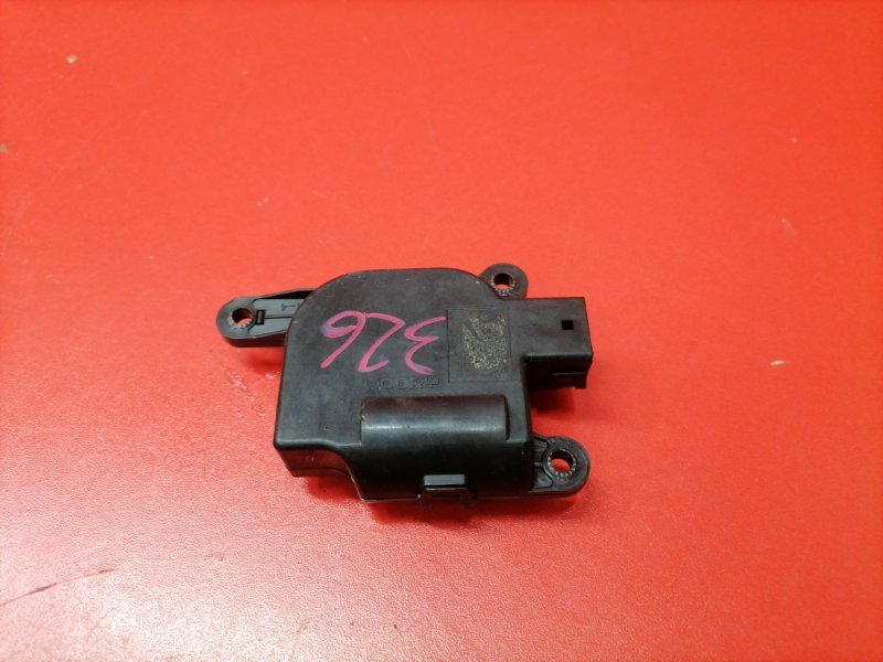 Сервопривод заслонок печки Kia Ceed ED G4FC 2008 (б/у) Сервопривод заслонок печки Kia Ceed ED G4FC 2008 (б/у)