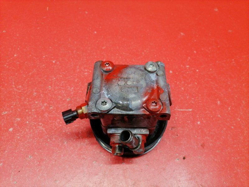 Насос ГУР Ford Focus CB4 SHDA 2010 (б/у) Насос ГУР Ford Focus CB4 SHDA 2010 (б/у)