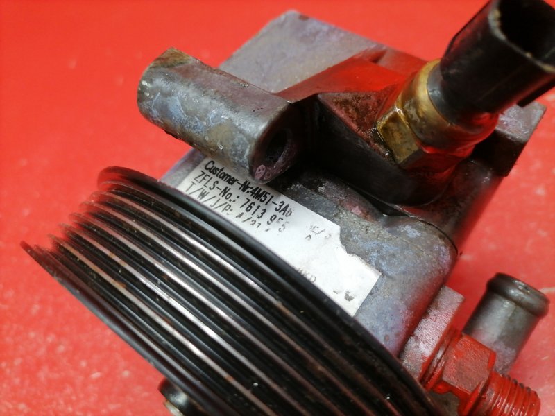 Насос ГУР Ford Focus CB4 SHDA 2010 (б/у) Насос ГУР Ford Focus CB4 SHDA 2010 (б/у)