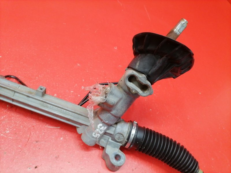 Рулевая рейка Ford Focus CB4 SHDA 2010 (б/у) Рулевая рейка Ford Focus CB4 SHDA 2010 (б/у)