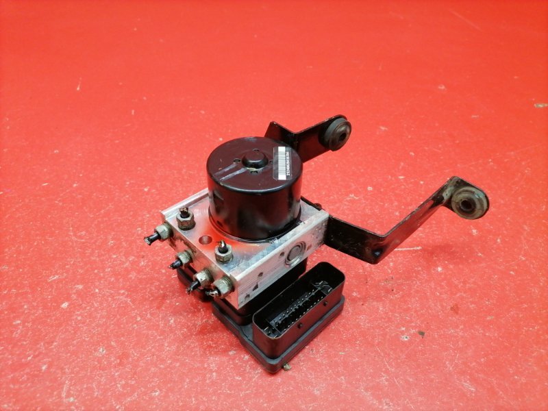 Блок abs Ford Focus CB4 SHDA 2010 (б/у) Блок abs Ford Focus CB4 SHDA 2010 (б/у)