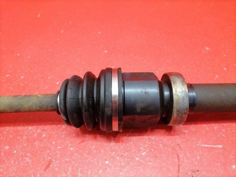 Привод Ford Focus CB4 SHDA 2010 передний правый (б/у) Привод Ford Focus CB4 SHDA 2010 передний правый (б/у)