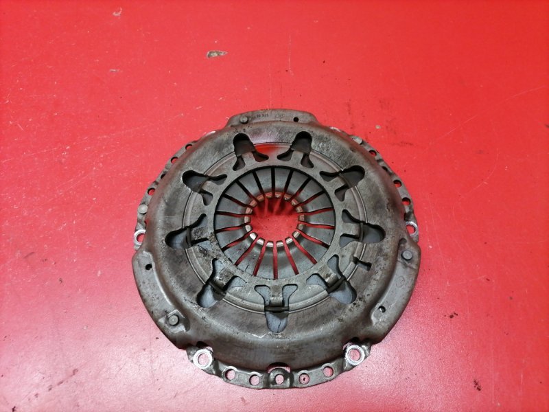 Корзина сцепления Ford Focus CB4 SHDA 2010 (б/у) Корзина сцепления Ford Focus CB4 SHDA 2010 (б/у)