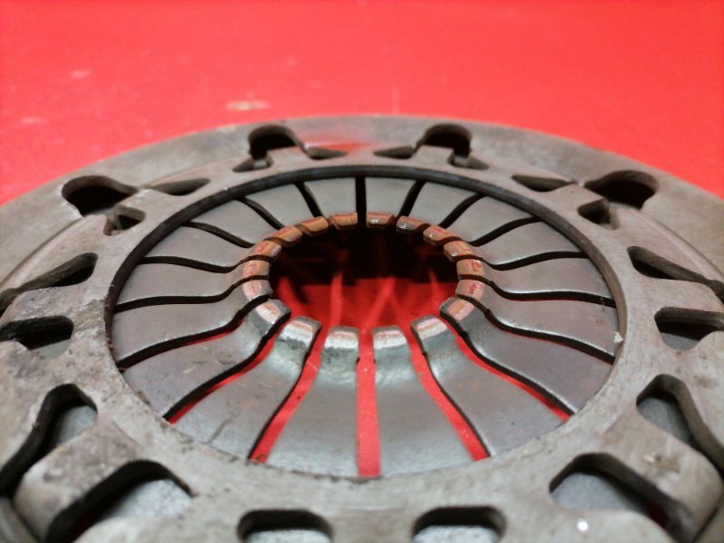 Корзина сцепления Ford Focus CB4 SHDA 2010 (б/у) Корзина сцепления Ford Focus CB4 SHDA 2010 (б/у)