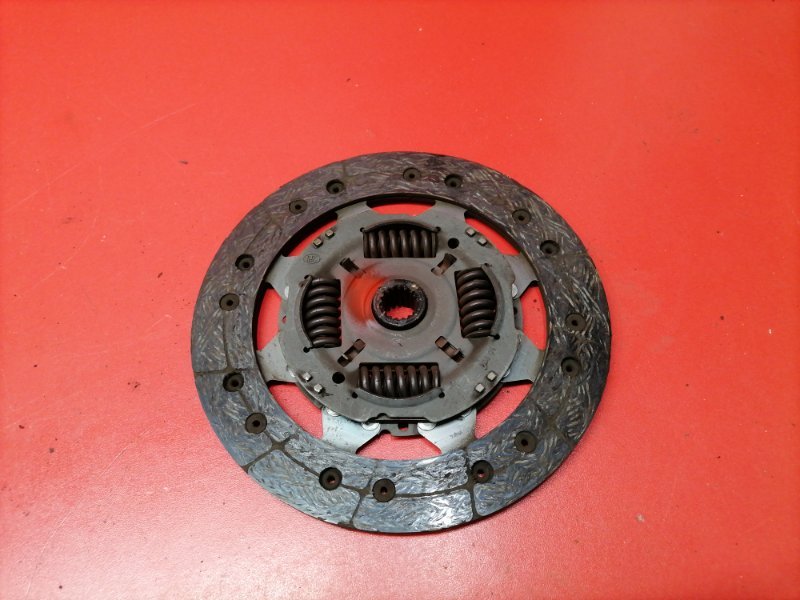 Корзина сцепления Ford Focus CB4 SHDA 2010 (б/у) Корзина сцепления Ford Focus CB4 SHDA 2010 (б/у)