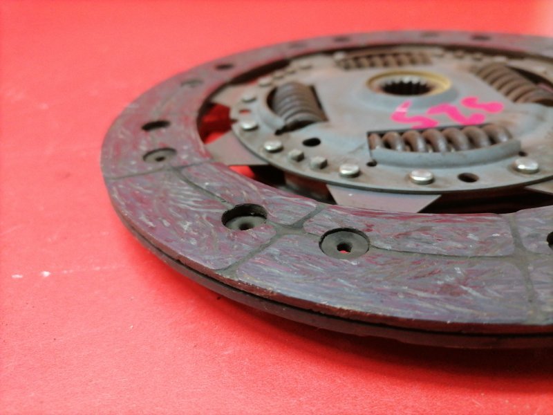 Корзина сцепления Ford Focus CB4 SHDA 2010 (б/у) Корзина сцепления Ford Focus CB4 SHDA 2010 (б/у)