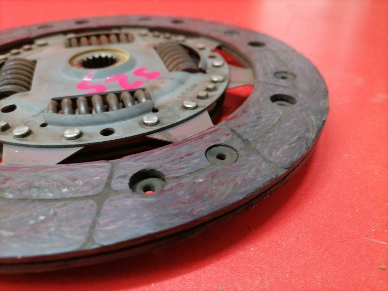 Корзина сцепления Ford Focus CB4 SHDA 2010 (б/у) Корзина сцепления Ford Focus CB4 SHDA 2010 (б/у)