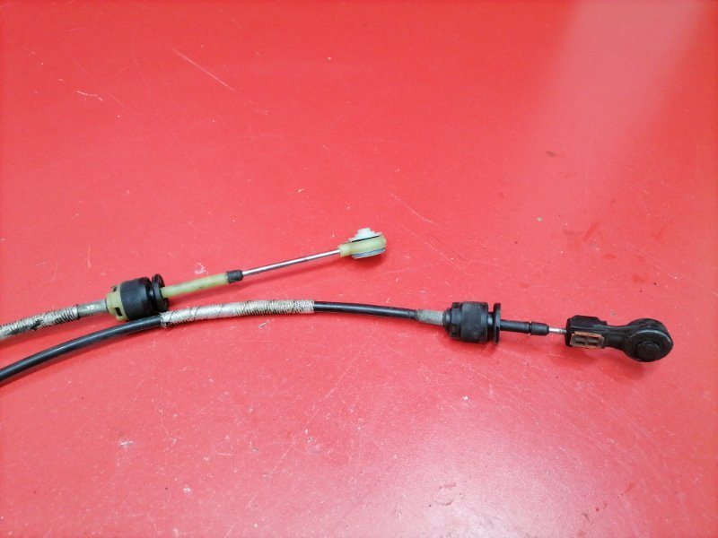 Трос мкпп Ford Focus CB4 SHDA 2010 (б/у) Трос мкпп Ford Focus CB4 SHDA 2010 (б/у)