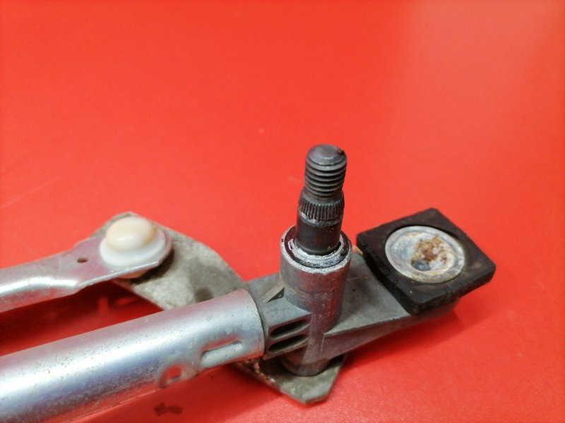 Трапеция дворников Ford Focus CB4 SHDA 2010 передняя (б/у) Трапеция дворников Ford Focus CB4 SHDA 2010 передняя (б/у)