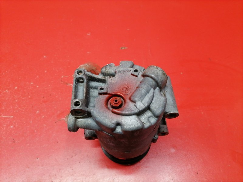 Компрессор кондиционера Ford Focus CB4 SHDA 2010 (б/у) Компрессор кондиционера Ford Focus CB4 SHDA 2010 (б/у)