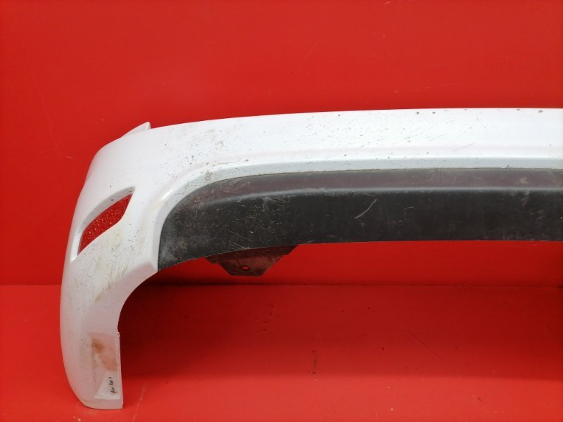 Бампер Ford Focus CB4 SHDA 2010 задний (б/у) Бампер Ford Focus CB4 SHDA 2010 задний (б/у)
