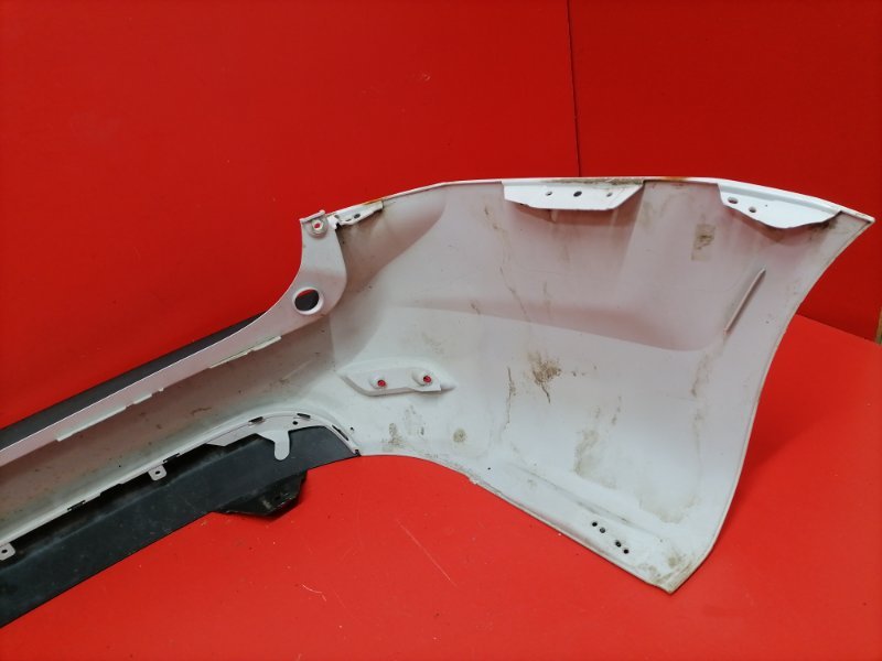 Бампер Ford Focus CB4 SHDA 2010 задний (б/у) Бампер Ford Focus CB4 SHDA 2010 задний (б/у)