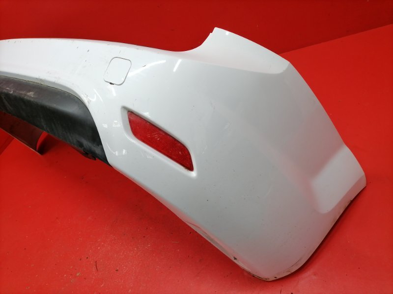 Бампер Ford Focus CB4 SHDA 2010 задний (б/у) Бампер Ford Focus CB4 SHDA 2010 задний (б/у)
