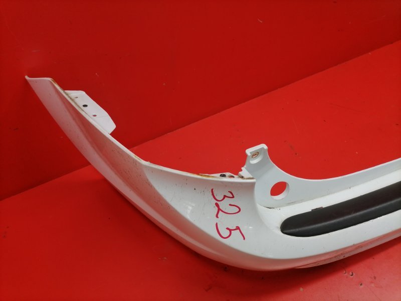 Бампер Ford Focus CB4 SHDA 2010 задний (б/у) Бампер Ford Focus CB4 SHDA 2010 задний (б/у)