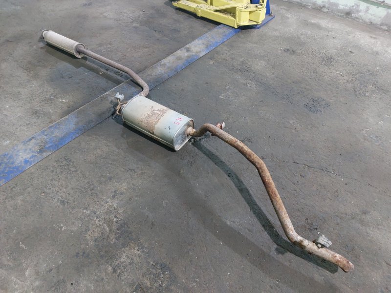 Глушитель Ford Focus CB4 SHDA 2010 (б/у) Глушитель Ford Focus CB4 SHDA 2010 (б/у)