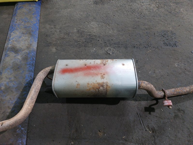 Глушитель Ford Focus CB4 SHDA 2010 (б/у) Глушитель Ford Focus CB4 SHDA 2010 (б/у)