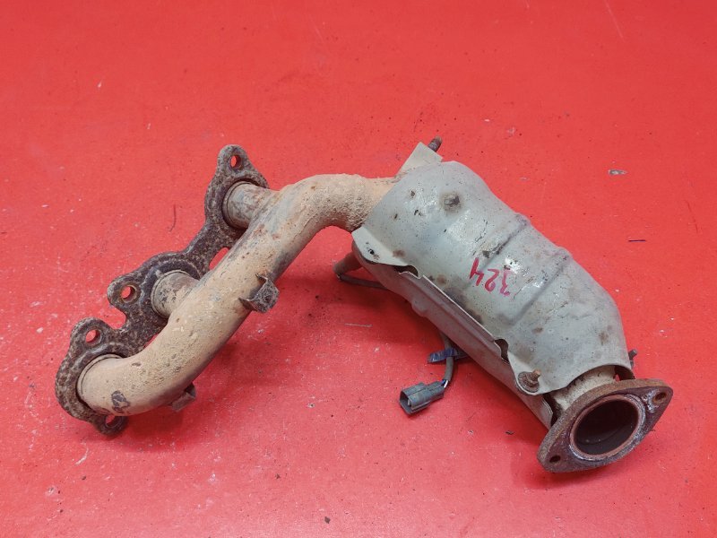 Коллектор выпускной Lexus RX330 MCU38L 3MZ-FE 2003 правый (б/у) Коллектор выпускной Lexus RX330 MCU38L 3MZ-FE 2003 правый (б/у)