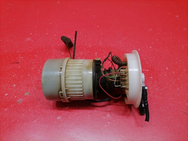 Бензонасос Ford Focus CB4 SHDA 2010 (б/у) Бензонасос Ford Focus CB4 SHDA 2010 (б/у)