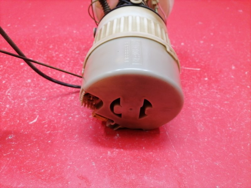 Бензонасос Ford Focus CB4 SHDA 2010 (б/у) Бензонасос Ford Focus CB4 SHDA 2010 (б/у)