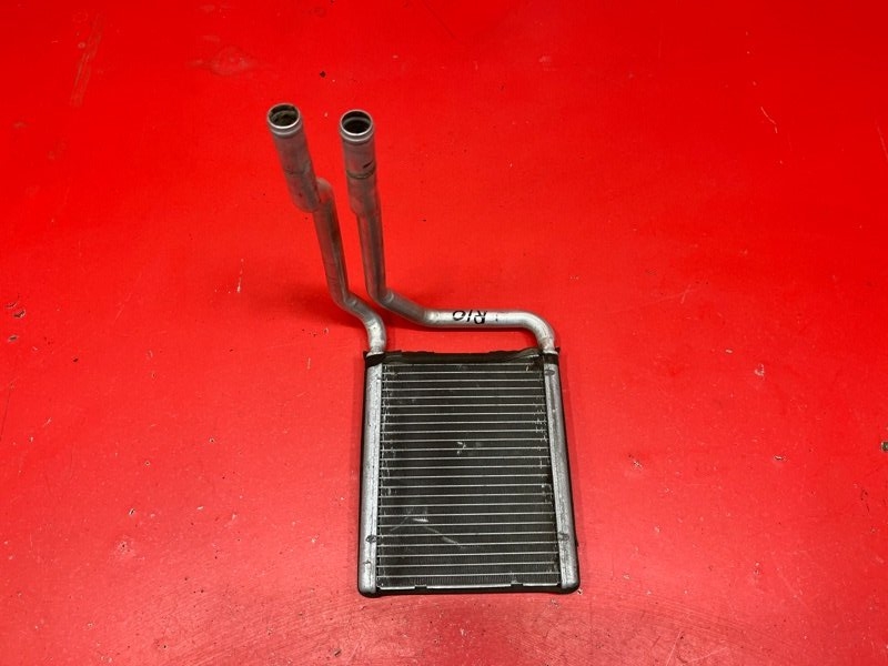 Радиатор отопителя Kia Rio QB G4FC 2012 (б/у) Радиатор отопителя Kia Rio QB G4FC 2012 (б/у)