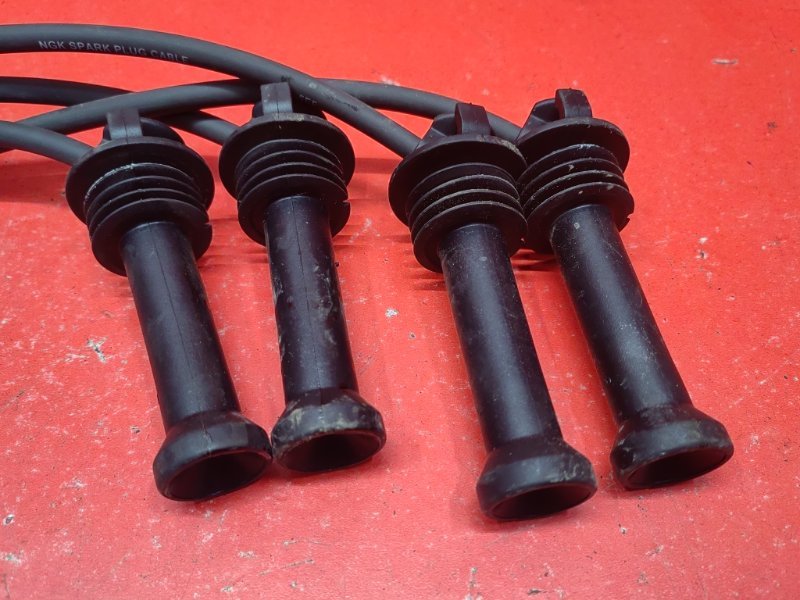 Провода высоковольтные Ford Focus CB4 SHDA 2010 (б/у) Провода высоковольтные Ford Focus CB4 SHDA 2010 (б/у)