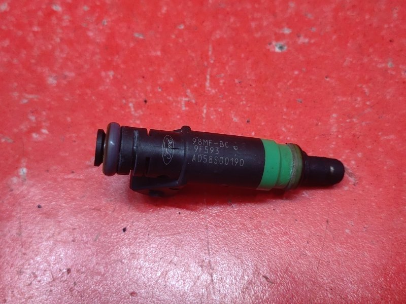 Форсунка Ford Focus CB4 SHDA 2010 (б/у) Форсунка Ford Focus CB4 SHDA 2010 (б/у)