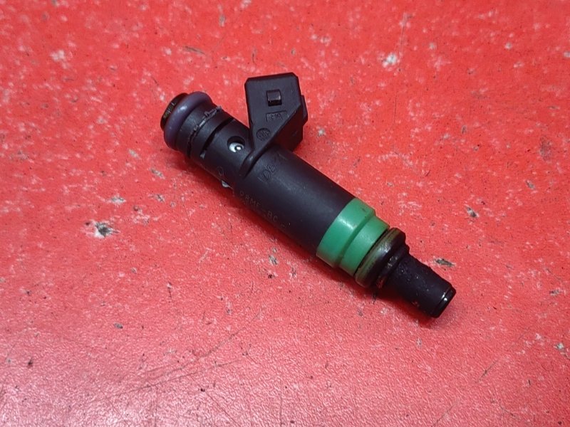 Форсунка Ford Focus CB4 SHDA 2010 (б/у) Форсунка Ford Focus CB4 SHDA 2010 (б/у)