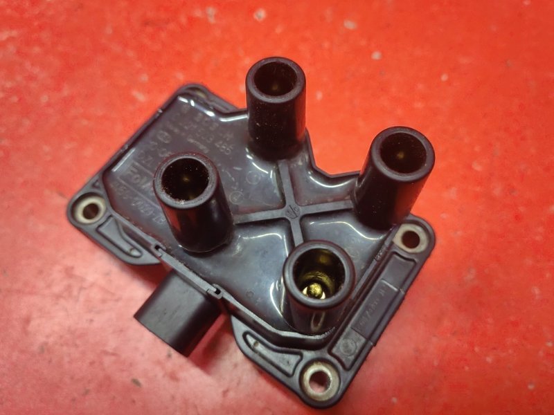 Катушка зажигания Ford Focus CB4 SHDA 2010 (б/у) Катушка зажигания Ford Focus CB4 SHDA 2010 (б/у)