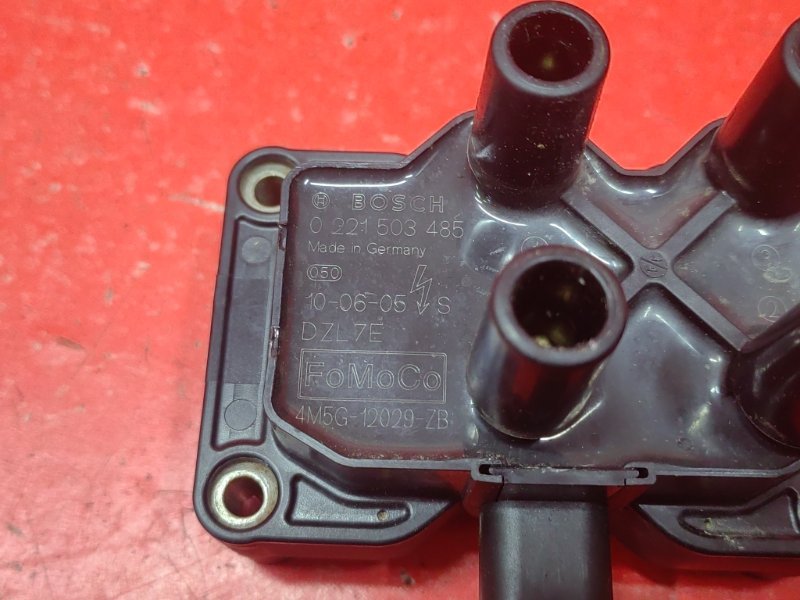 Катушка зажигания Ford Focus CB4 SHDA 2010 (б/у) Катушка зажигания Ford Focus CB4 SHDA 2010 (б/у)
