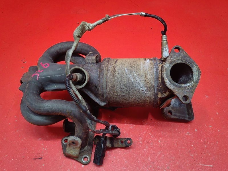 Коллектор выпускной Kia Ceed ED G4FC 2008 (б/у) Коллектор выпускной Kia Ceed ED G4FC 2008 (б/у)