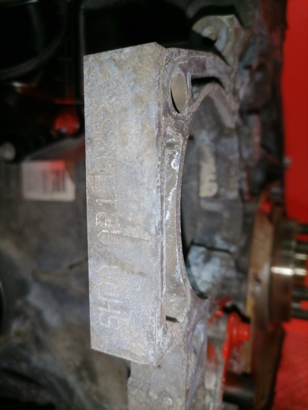 Двигатель Ford Focus CB4 SHDA 2010 (б/у) Двигатель Ford Focus CB4 SHDA 2010 (б/у)