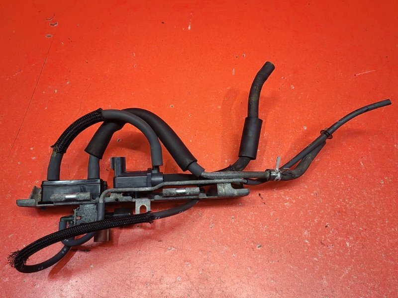 Вакуумный клапан Lexus RX330 MCU38L 3MZ-FE 2003 (б/у) Вакуумный клапан Lexus RX330 MCU38L 3MZ-FE 2003 (б/у)