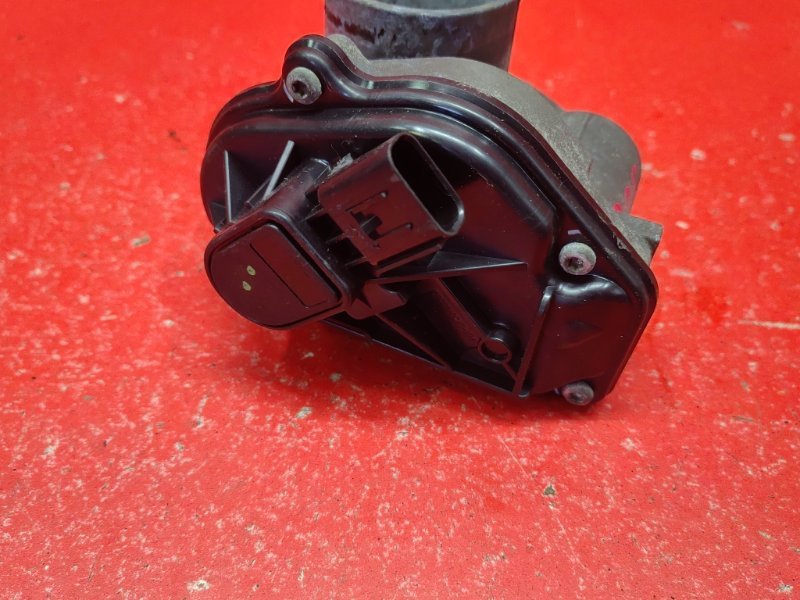 Дроссельная заслонка Ford Focus CB4 SHDA 2010 (б/у) Дроссельная заслонка Ford Focus CB4 SHDA 2010 (б/у)