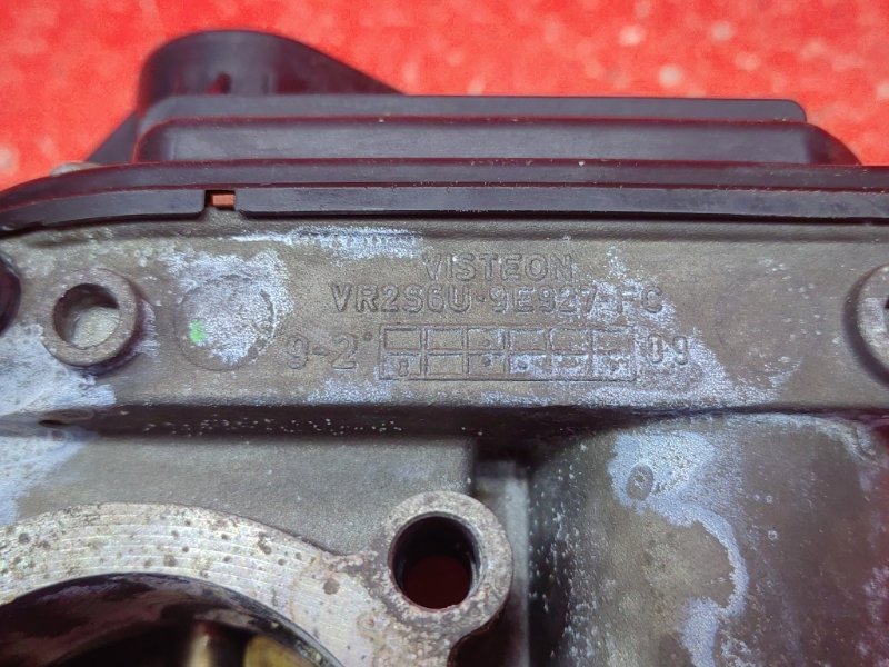 Дроссельная заслонка Ford Focus CB4 SHDA 2010 (б/у) Дроссельная заслонка Ford Focus CB4 SHDA 2010 (б/у)