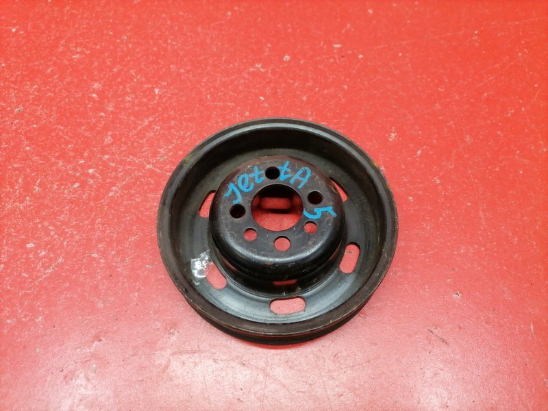 Шкив помпы Volkswagen Jetta 1K2 BSE 2007 (б/у)
