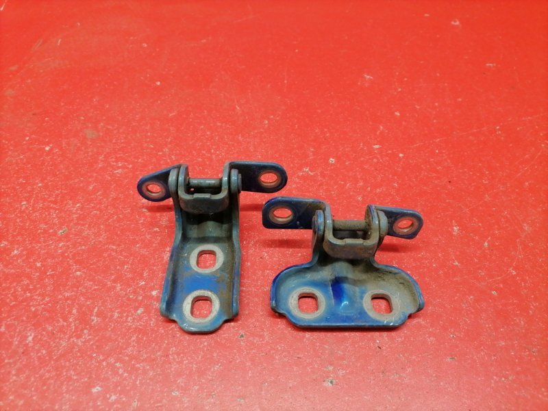 Петля двери Chevrolet Aveo T300 F16D4 2013 передняя левая (б/у)