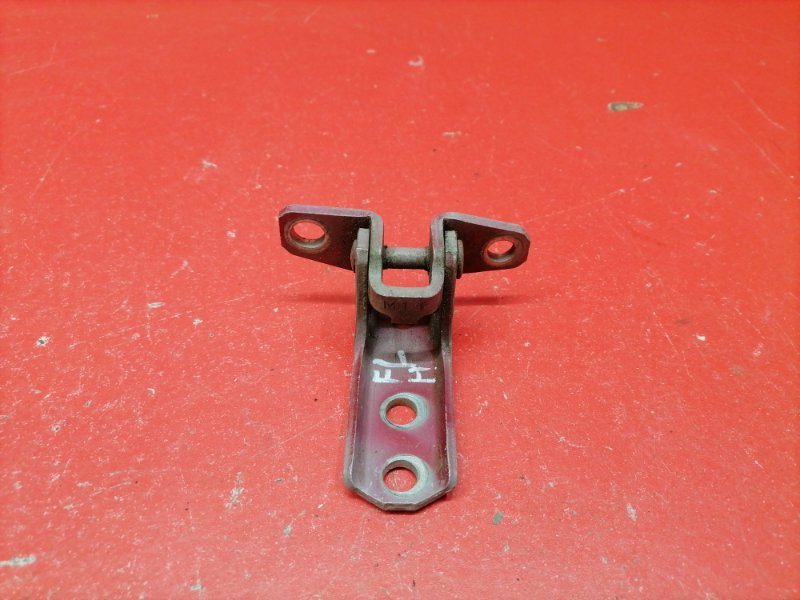 Петля двери нижняя Mitsubishi ASX GA1W 4A92 2012 передняя левая (б/у) Петля двери нижняя Mitsubishi ASX GA1W 4A92 2012 передняя левая (б/у)