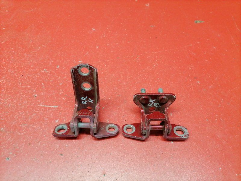 Петля двери Mitsubishi ASX GA1W 4A92 2012 задняя правая (б/у) Петля двери Mitsubishi ASX GA1W 4A92 2012 задняя правая (б/у)