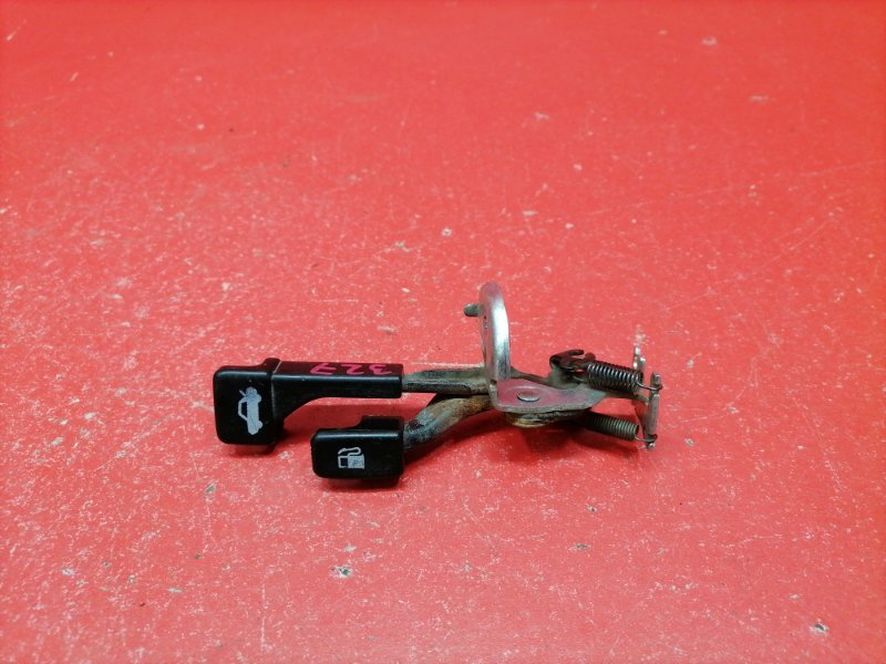 Ручка открытия багажника и лючка бака Mitsubishi Lancer CS3A 4G18 2005 (б/у)