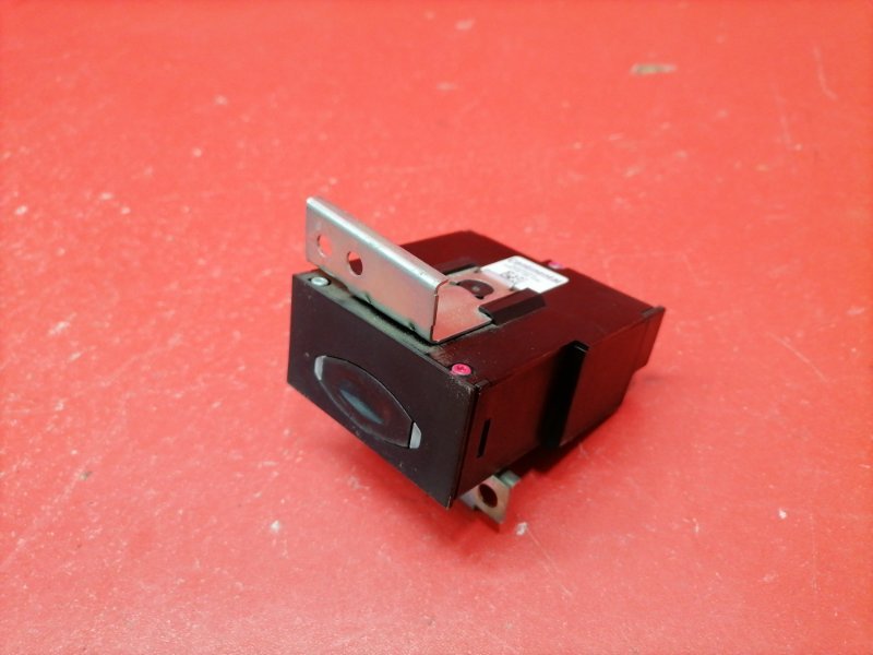 Замок зажигания Nissan Teana J32 QR25DE 2010 (б/у) Замок зажигания Nissan Teana J32 QR25DE 2010 (б/у)