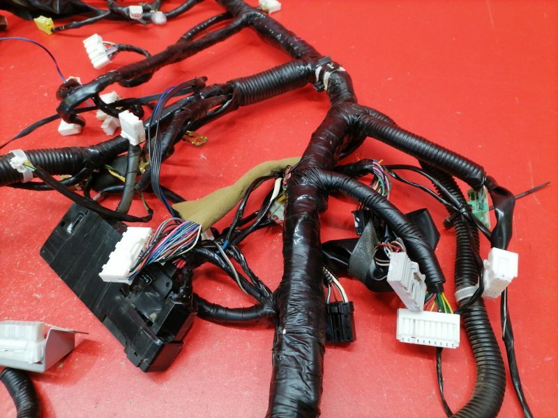 Проводка под торпедо Nissan Teana J32 QR25DE 2010 (б/у) Проводка под торпедо Nissan Teana J32 QR25DE 2010 (б/у)