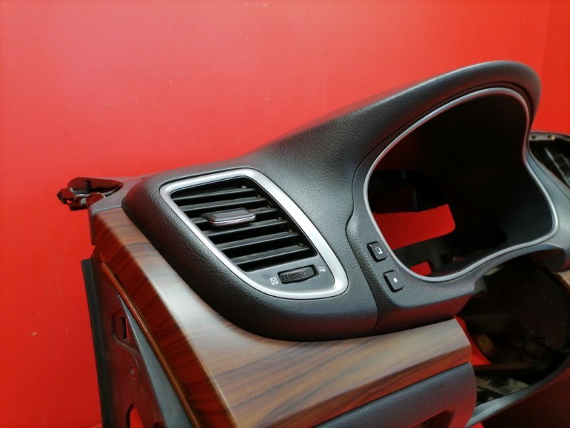 Торпедо Nissan Teana J32 QR25DE 2010 (б/у) Торпедо Nissan Teana J32 QR25DE 2010 (б/у)