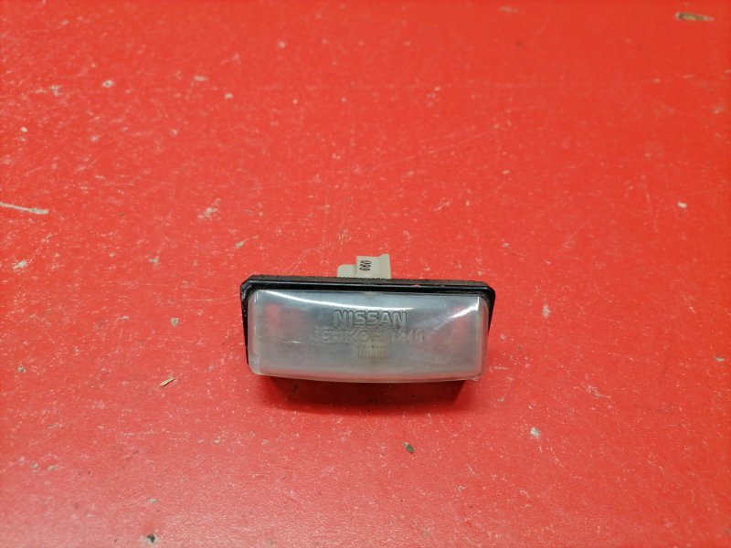 Плафон подсветки номера Nissan Teana J32 QR25DE 2010 (б/у)