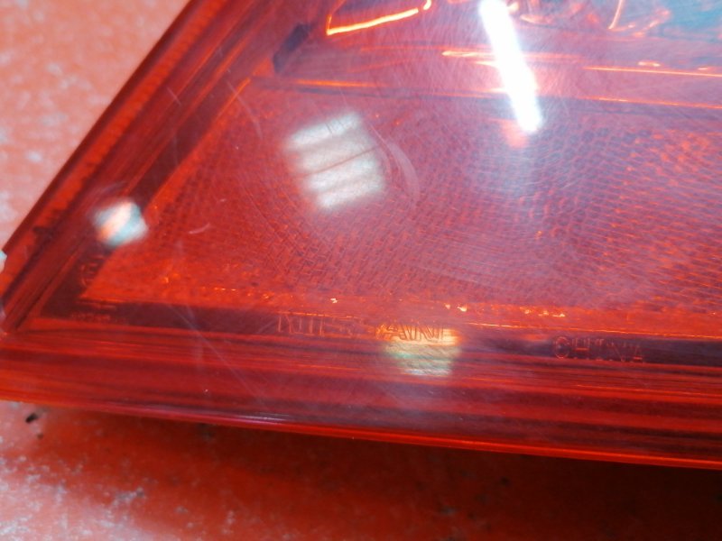 Фонарь Nissan Teana J32 QR25DE 2010 задний правый (б/у) Фонарь Nissan Teana J32 QR25DE 2010 задний правый (б/у)