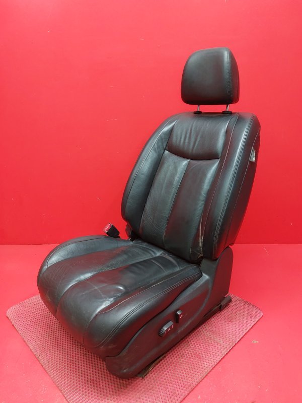 Сиденье Nissan Teana J32 QR25DE 2010 переднее левое (б/у) Сиденье Nissan Teana J32 QR25DE 2010 переднее левое (б/у)