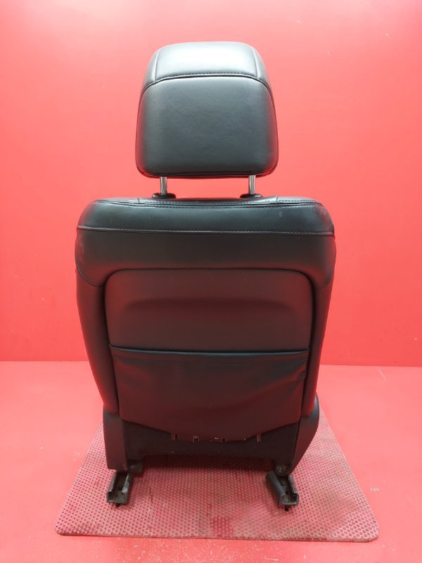 Сиденье Nissan Teana J32 QR25DE 2010 переднее левое (б/у) Сиденье Nissan Teana J32 QR25DE 2010 переднее левое (б/у)