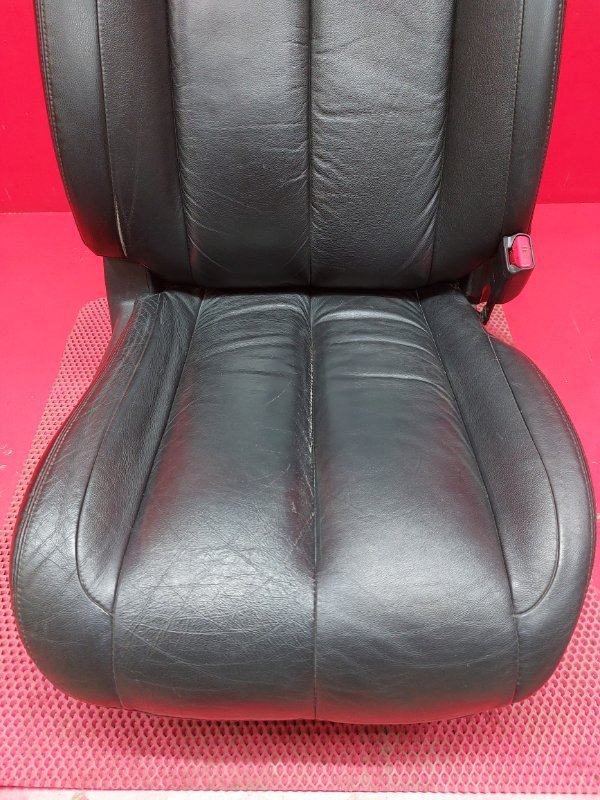 Сиденье Nissan Teana J32 QR25DE 2010 переднее правое (б/у) Сиденье Nissan Teana J32 QR25DE 2010 переднее правое (б/у)