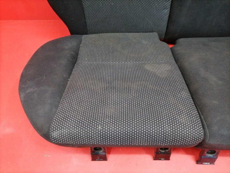 Сиденье Ford Focus CB4 SHDA 2010 заднее (б/у) Сиденье Ford Focus CB4 SHDA 2010 заднее (б/у)