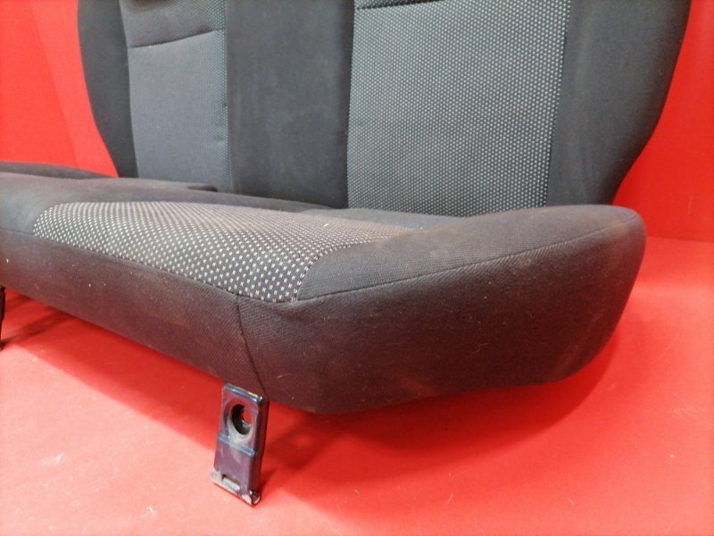 Сиденье Ford Focus CB4 SHDA 2010 заднее (б/у) Сиденье Ford Focus CB4 SHDA 2010 заднее (б/у)