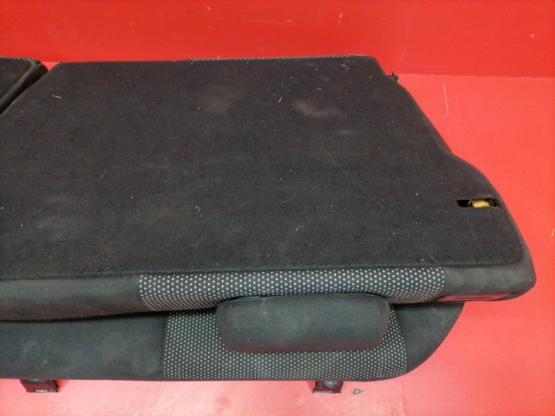 Сиденье Ford Focus CB4 SHDA 2010 заднее (б/у) Сиденье Ford Focus CB4 SHDA 2010 заднее (б/у)